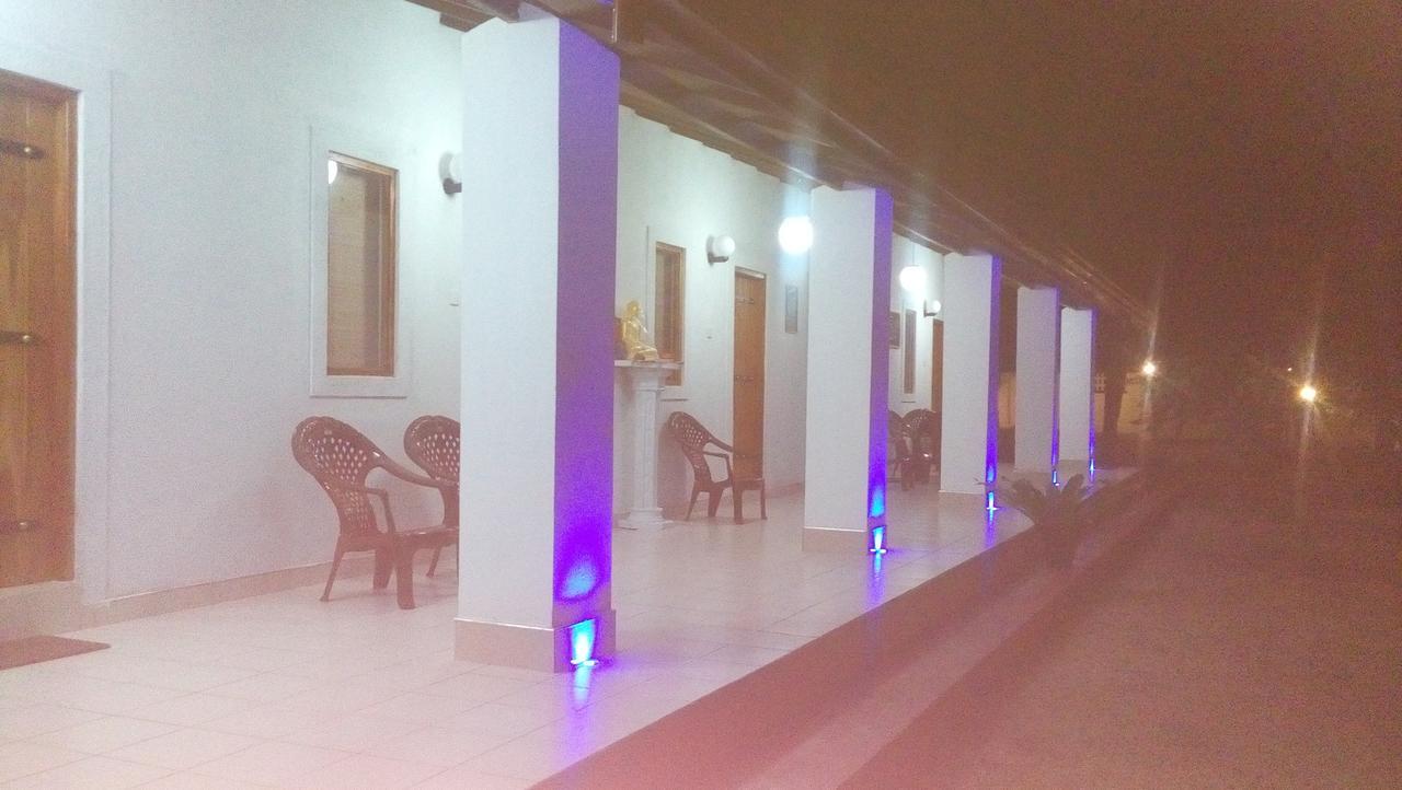 Hotel Amadi Rest Kataragama Zewnętrze zdjęcie